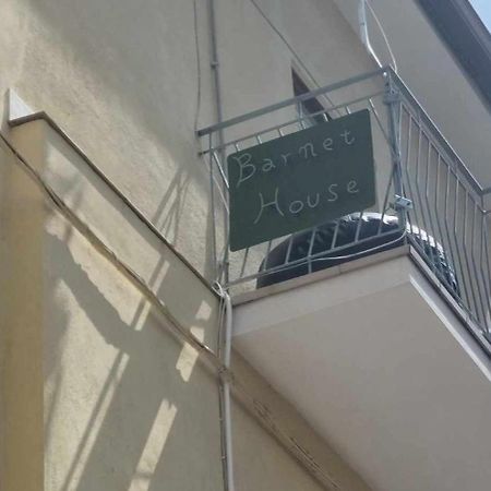 Barnet House Lamezia Lägenhet Lamezia Terme Exteriör bild